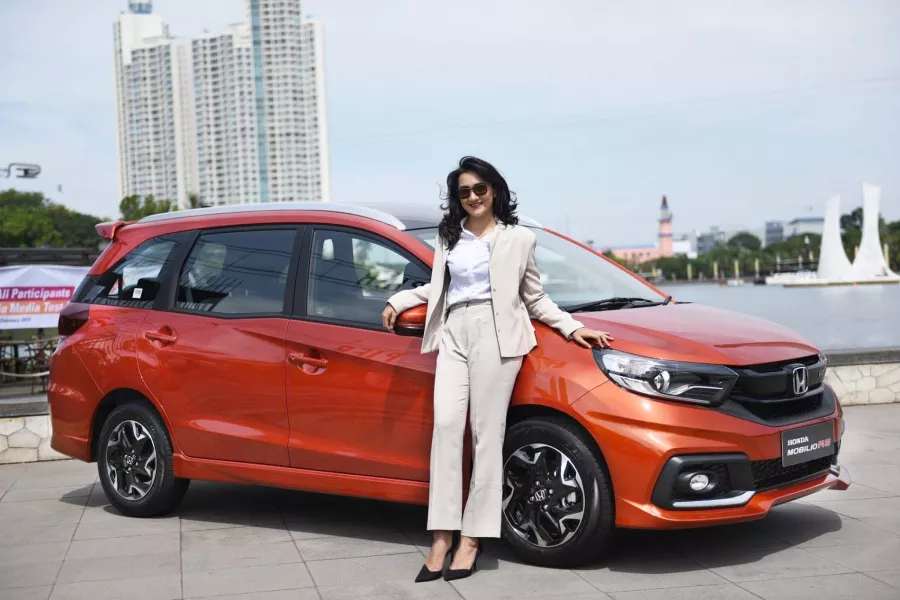 harga mobil honda mobilio bekas! cek dulu sebelum beli